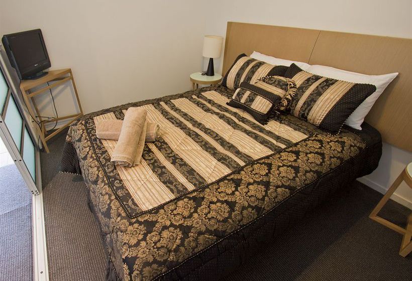 Darwin Executive Suites & Free Car