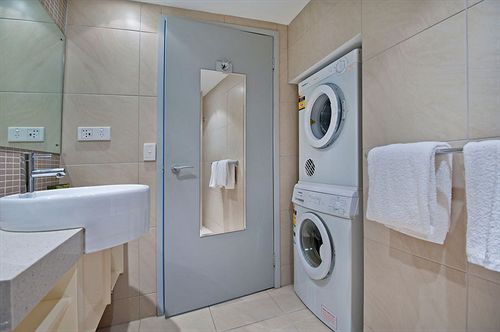 Darwin Executive Suites & Free Car