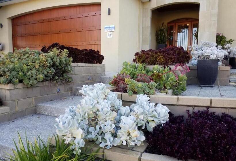 Sorrento Beach Bed & Breakfast