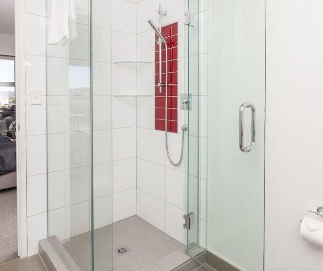 Sovereign Pier On The Waterways