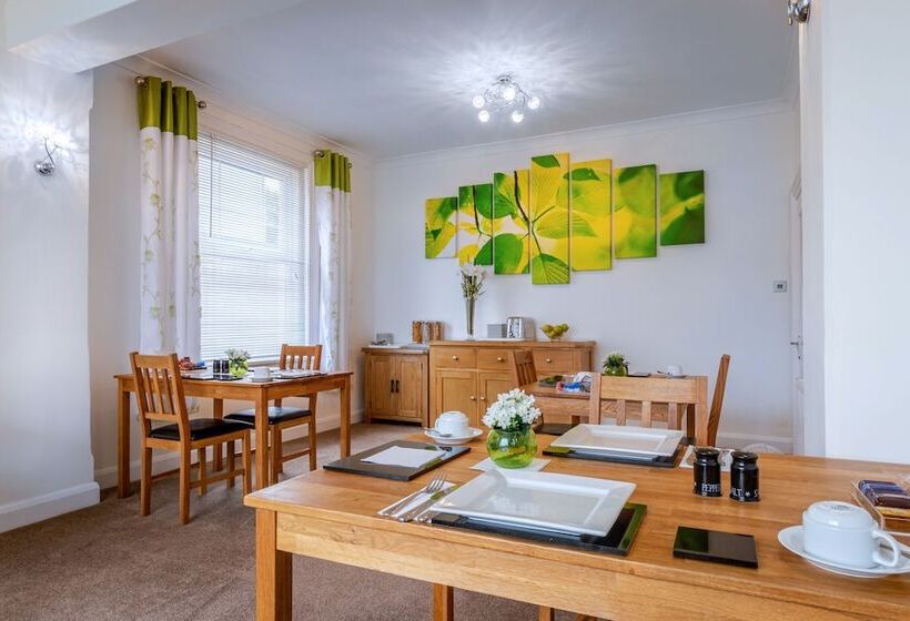 The Richmond Bed And Breakfast   Adults Only