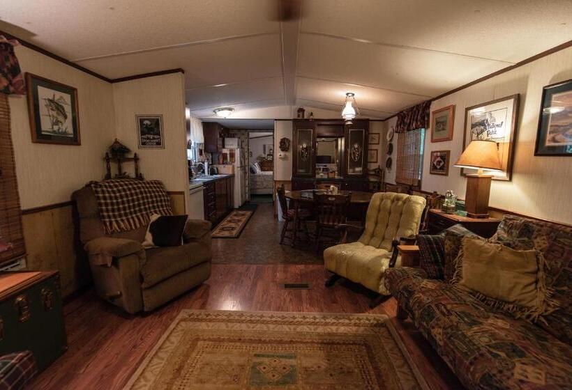 Wolf Creek Farm B&b And Motorcycle Manor At Wolf Creek Farm, Llc