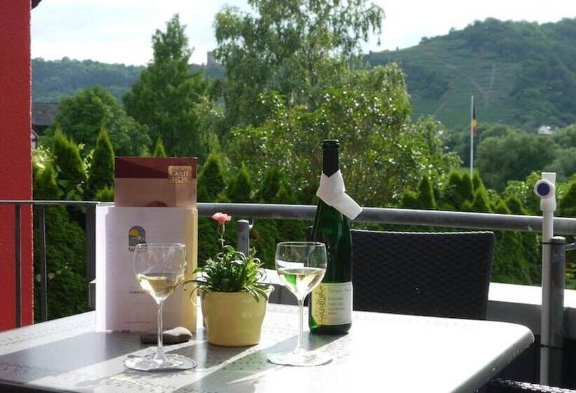 Отель Kachelburg