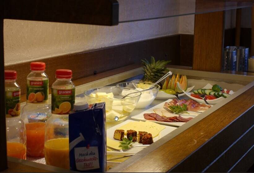 Отель Kachelburg