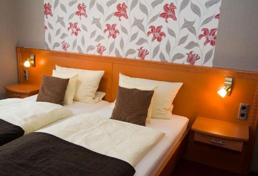 Отель Kachelburg