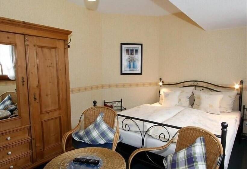 Отель Kachelburg