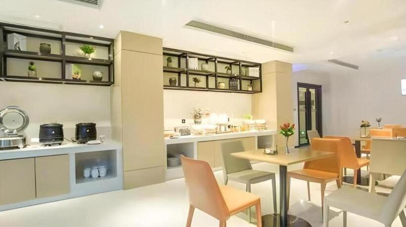 호텔 City Comfort Inn Chibi Walking Street