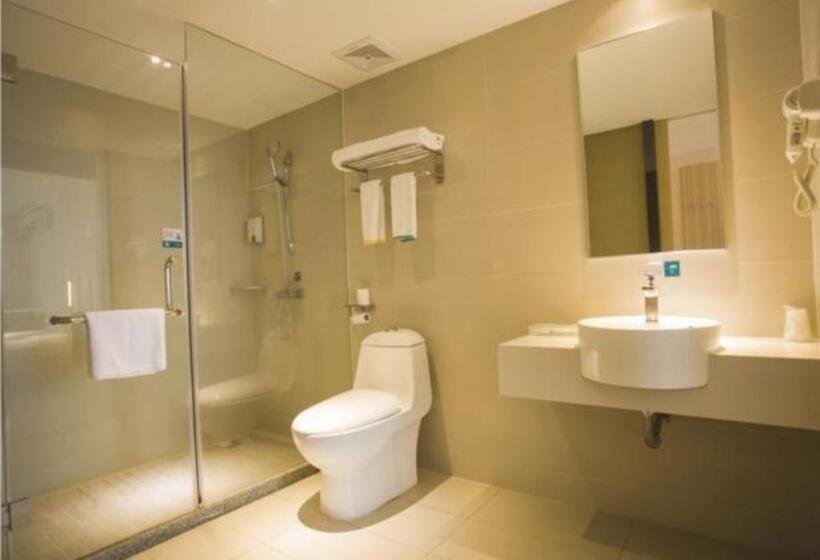 호텔 City Comfort Inn Zhanjiang South Railway Station