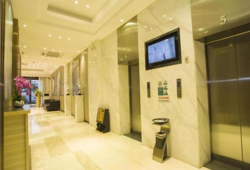 酒店 City Comfort Inn Zhanjiang South Railway Station