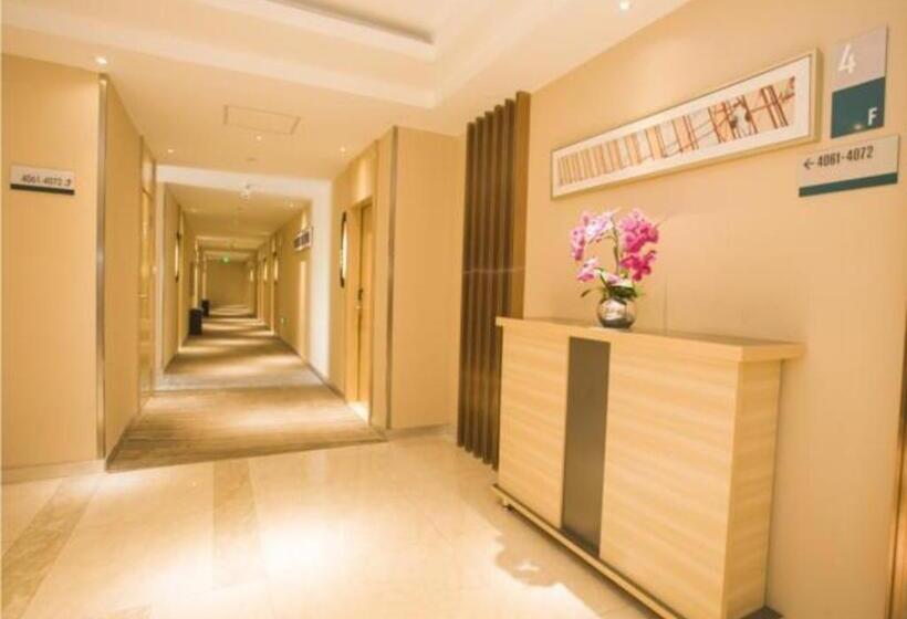 호텔 City Comfort Inn Zhanjiang South Railway Station