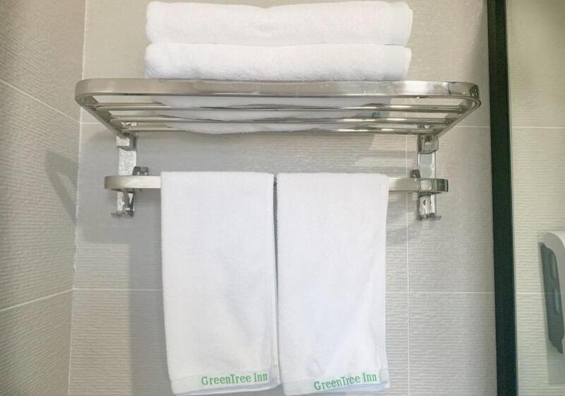 בית מלון כפרי Greentree Inn Guangdong Zhanjiang Donghai Island