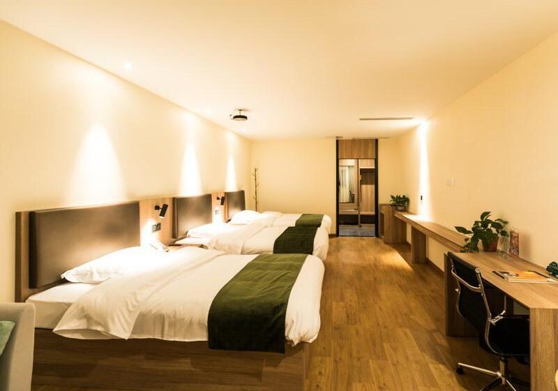 هتل Greentree Inn Express Wuxi Jiangyin Wanda Plaza Tongfu Road