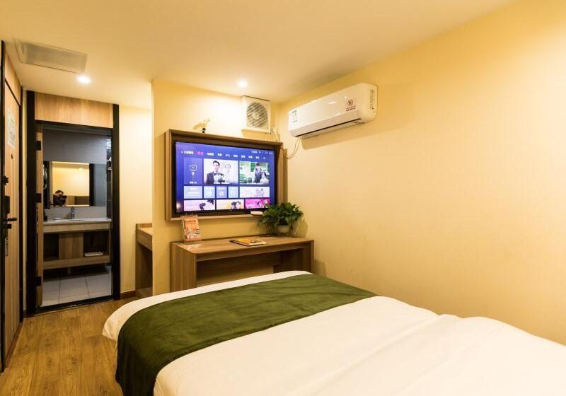 هتل Greentree Inn Express Wuxi Jiangyin Wanda Plaza Tongfu Road