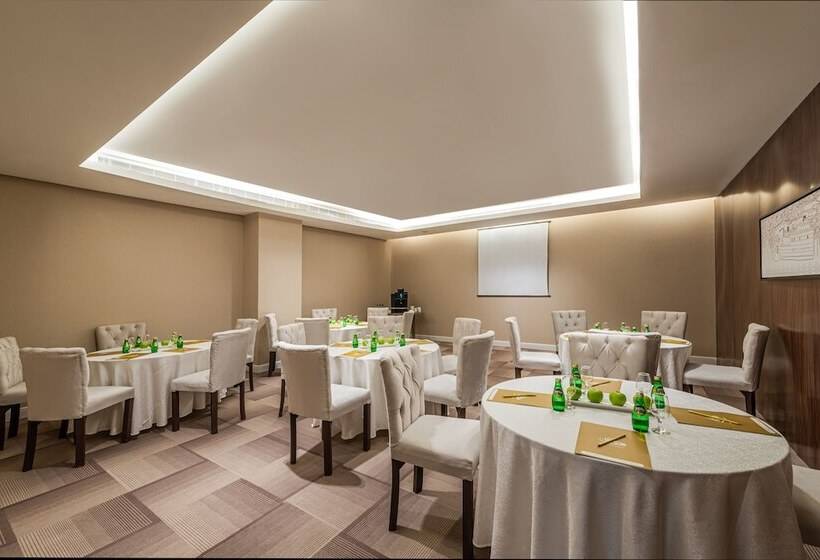 فندق Hdb Financial District