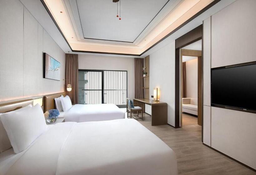 בית מלון כפרי Holiday Inn & Suites Sanya Yalong Bay, An Ihg