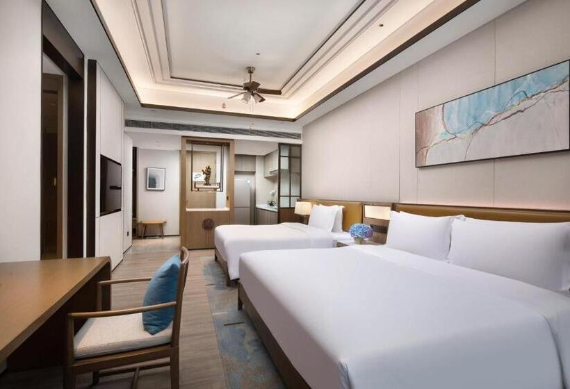 בית מלון כפרי Holiday Inn & Suites Sanya Yalong Bay, An Ihg