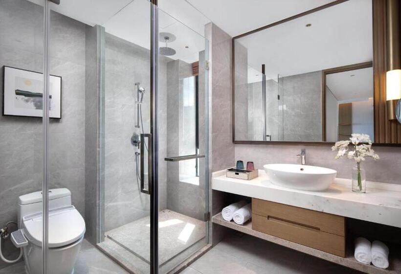 בית מלון כפרי Holiday Inn & Suites Sanya Yalong Bay, An Ihg