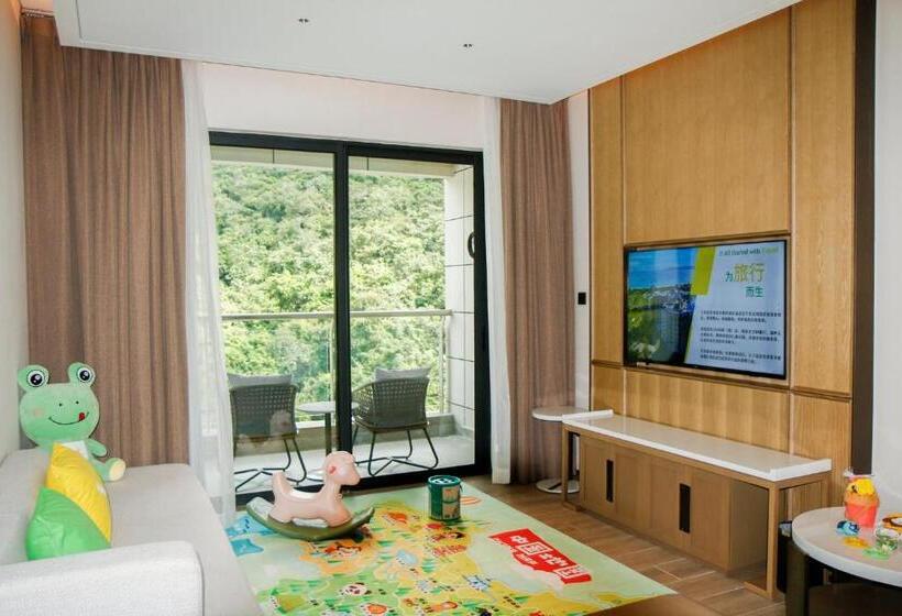 בית מלון כפרי Holiday Inn & Suites Sanya Yalong Bay, An Ihg