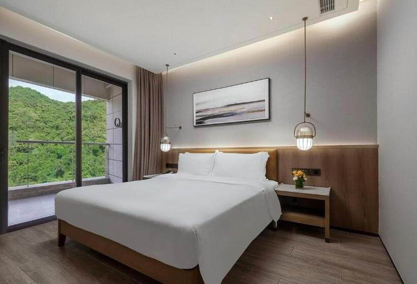 בית מלון כפרי Holiday Inn & Suites Sanya Yalong Bay, An Ihg