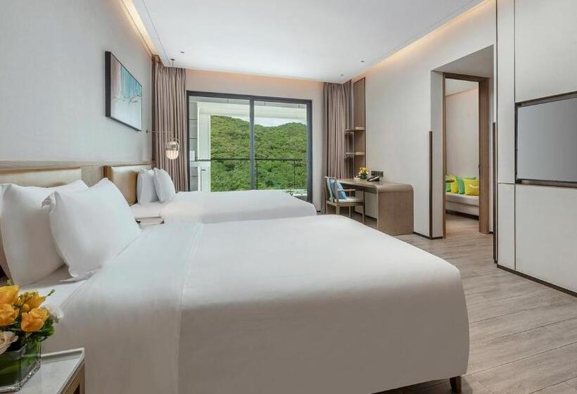 בית מלון כפרי Holiday Inn & Suites Sanya Yalong Bay, An Ihg