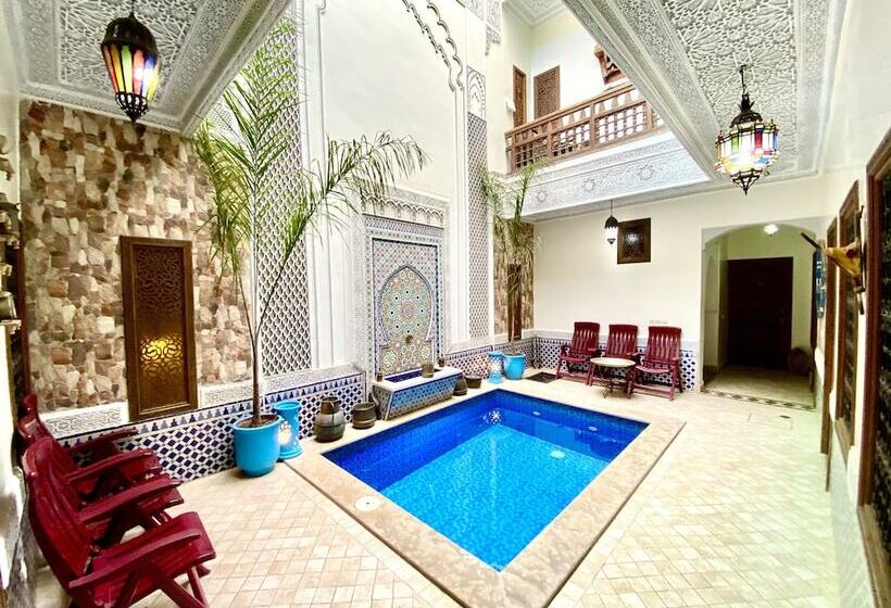 فندق Riad Nouhal