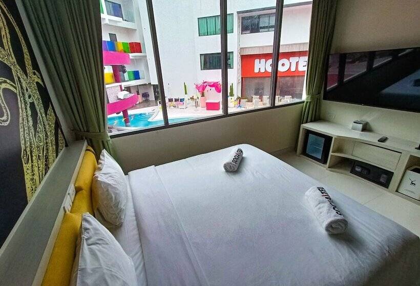 هتل Socialtel Koh Samui