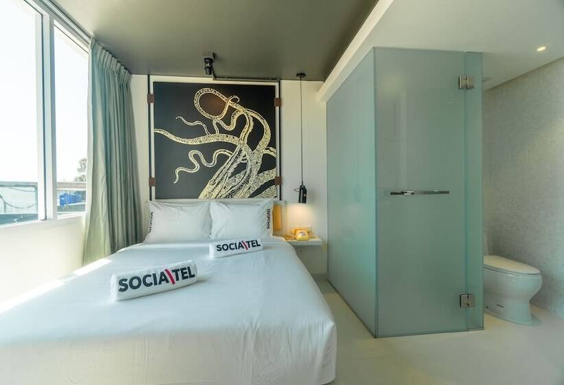 هتل Socialtel Koh Samui