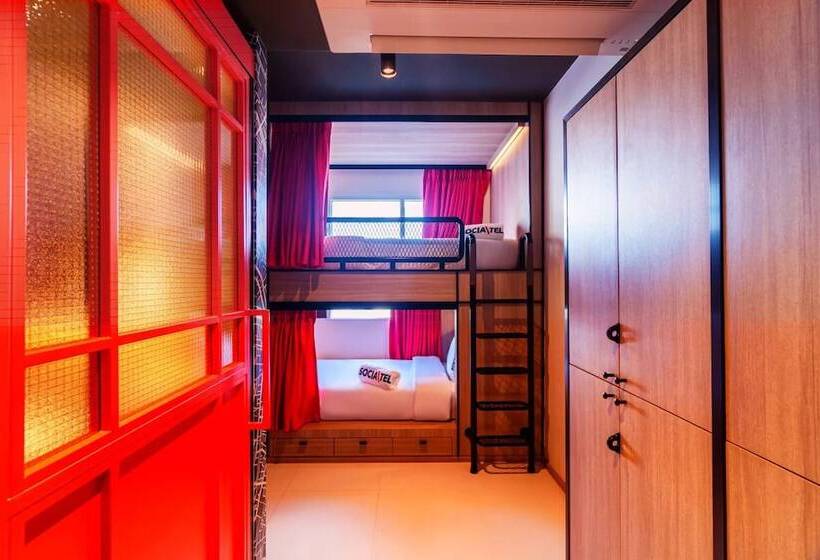 هتل Socialtel Koh Samui