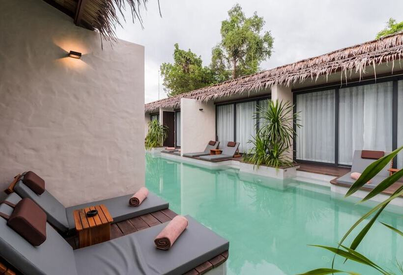 호텔 The Flow Samui Beach Resort