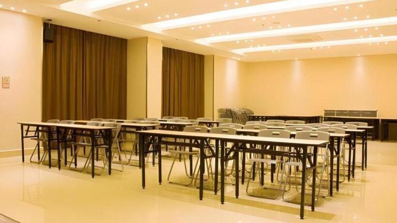 Отель City Comfort Inn Baise City Center Jinhua