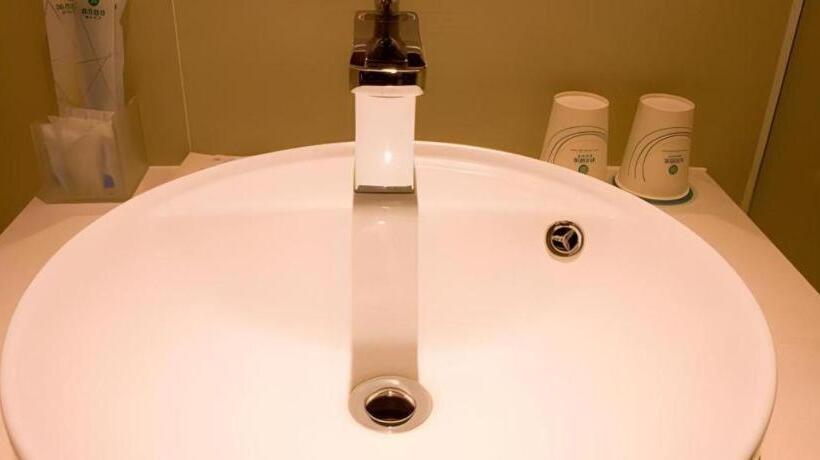 Отель City Comfort Inn Baise City Center Jinhua