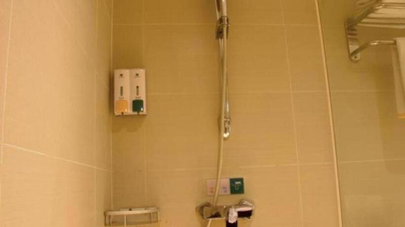 Отель City Comfort Inn Baise City Center Jinhua