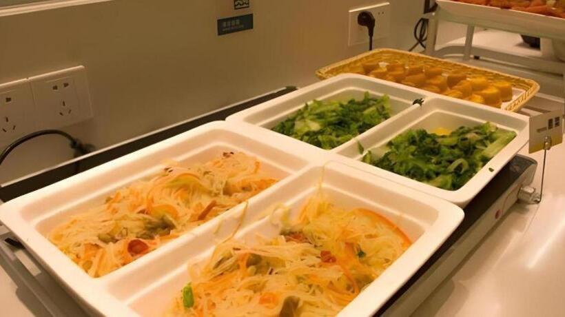 Отель City Comfort Inn Baise City Center Jinhua