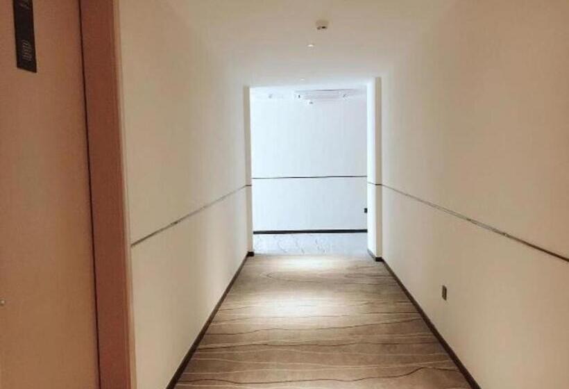 هتل City Comfort Inn Guangzhou Liwan Zengjiao Jushu Metro Station