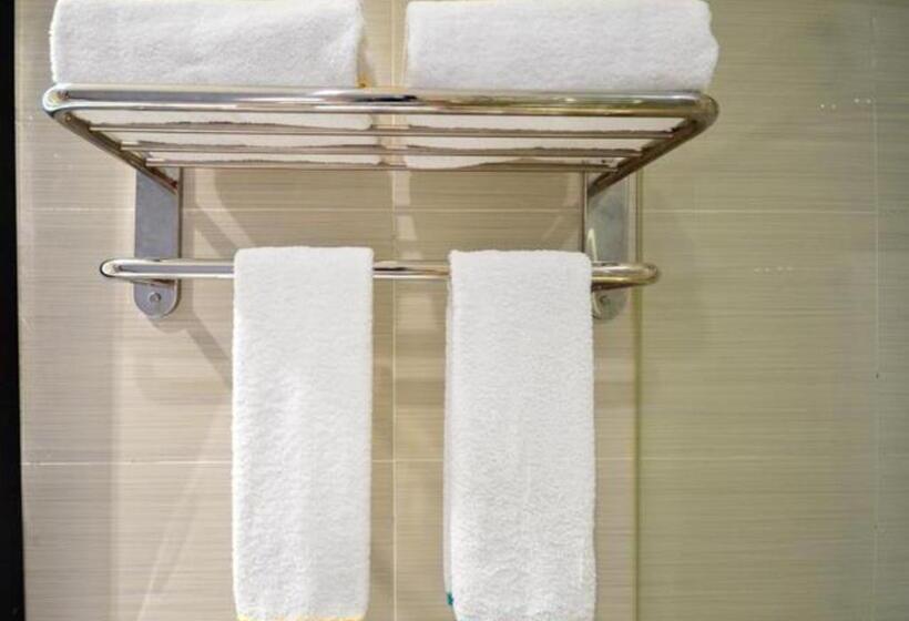 Отель City Comfort Inn Jingzhou Hongxing Road Food Street