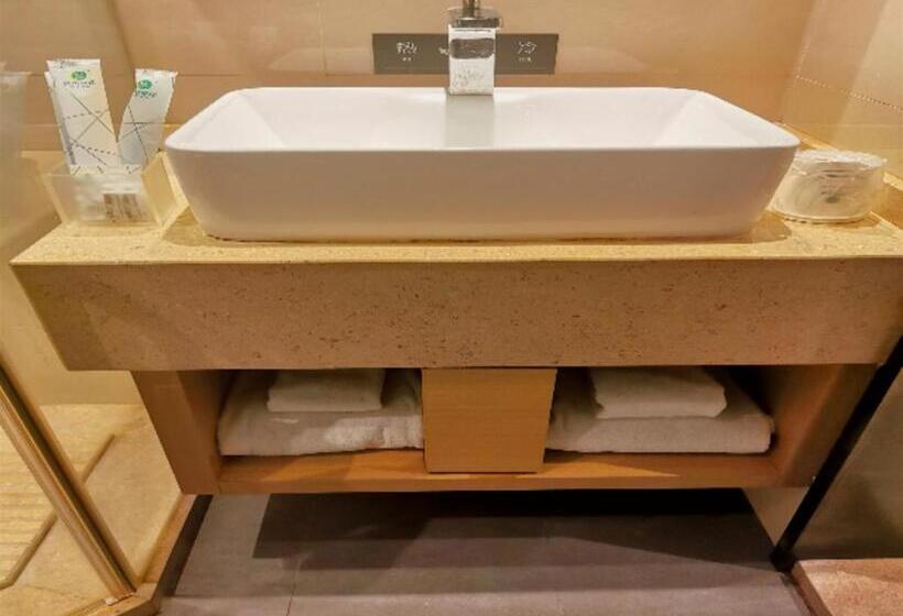 Отель City Comfort Inn Xiaogan Xiaochang Bus Passenger Station