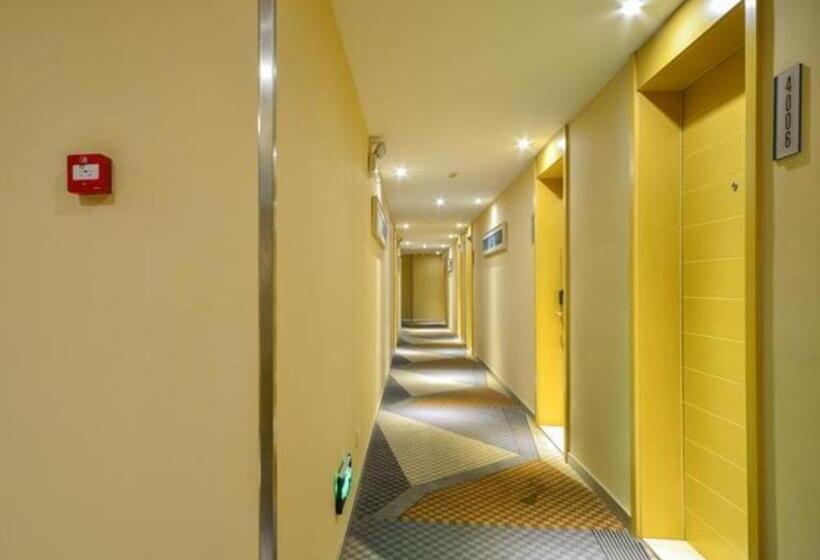 호텔 City Comfort Inn Xiaogan Xiaochang Huayuan Avenue