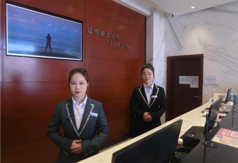 Отель City Comfort Inn Yingcheng Railway Station Shanghe Square