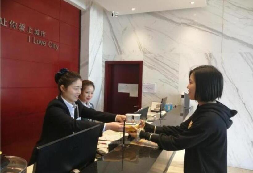 Отель City Comfort Inn Yingcheng Railway Station Shanghe Square