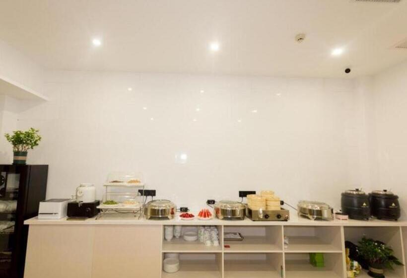 호텔 Greentree Inn Express Henan Xinyang Huaibin County