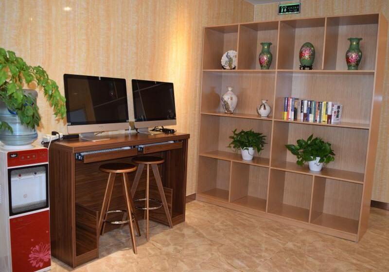 هتل Greentree Inn Zhengzhou Xinzheng City Longhu Town Xiangyun Road Express