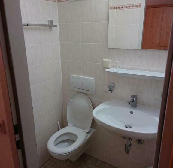 Общежитие Gasthof Pension Altwirt