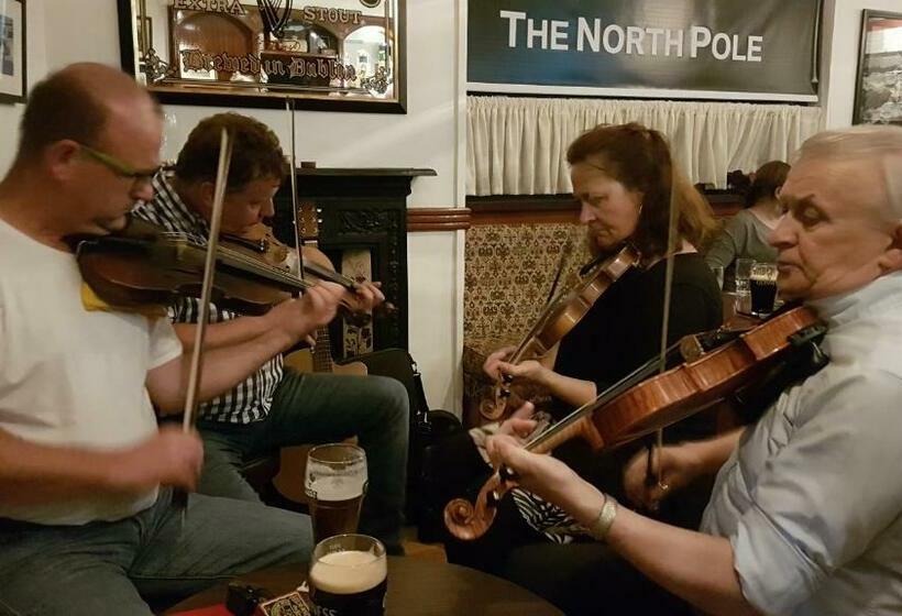 הוסטל The North Pole