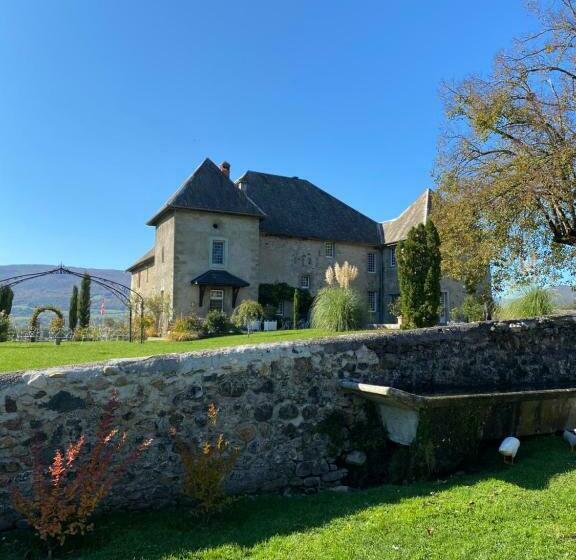 مبيت وإفطار Château De Morgenex