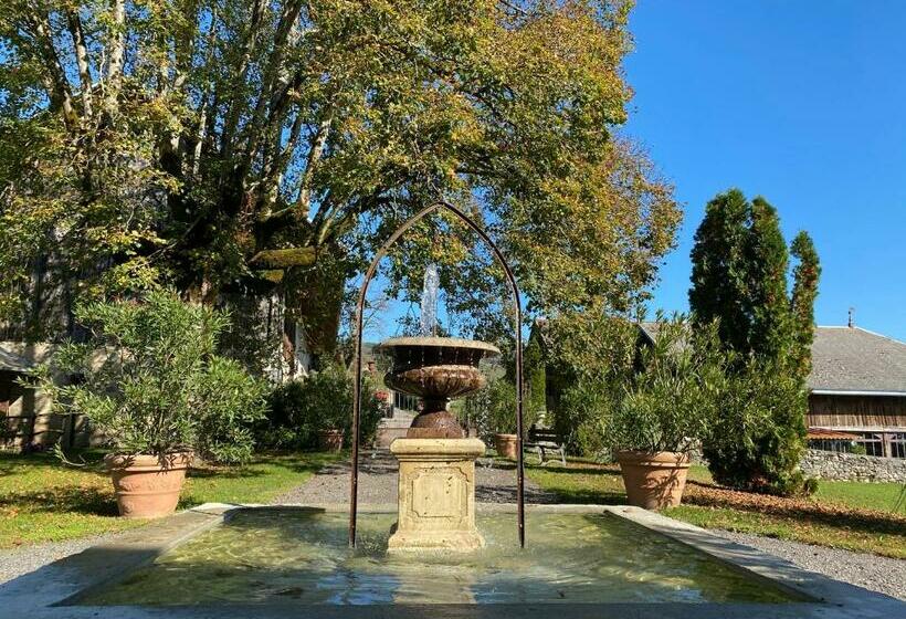 مبيت وإفطار Château De Morgenex