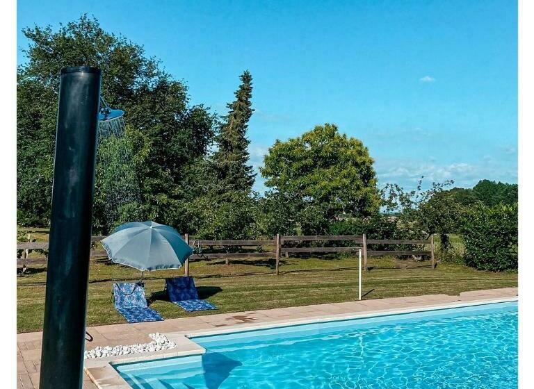 مبيت وإفطار Domaine Hias