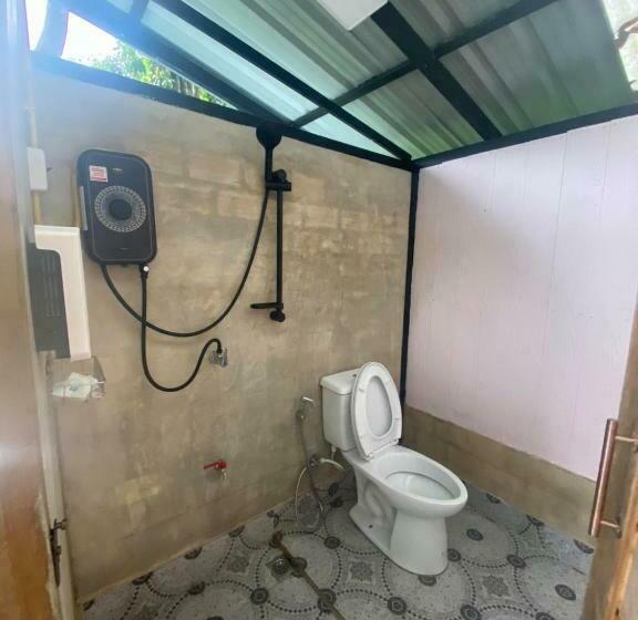 Bed and Breakfast บ้านชายดอย Glamping ดอยแม่แจ๋ม Cheason ,muangpan, Lampang