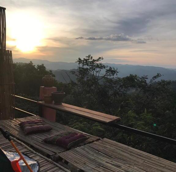 مبيت وإفطار Terre Terrace Glamping   Doichang