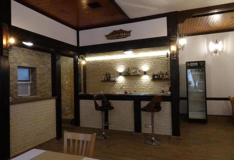 فندق семеен хотел орфей