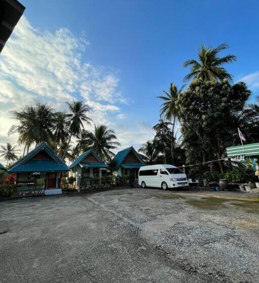 酒店 เพชร รีสอร์ท นครไทย Phet Resort, Nakhonthai
